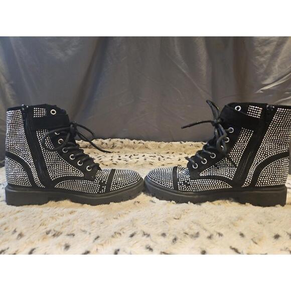 Bebe Crystal Embroidered Combat Boots Women's Faux Suede Size 6 Nice Pair - Picture 3 of 7